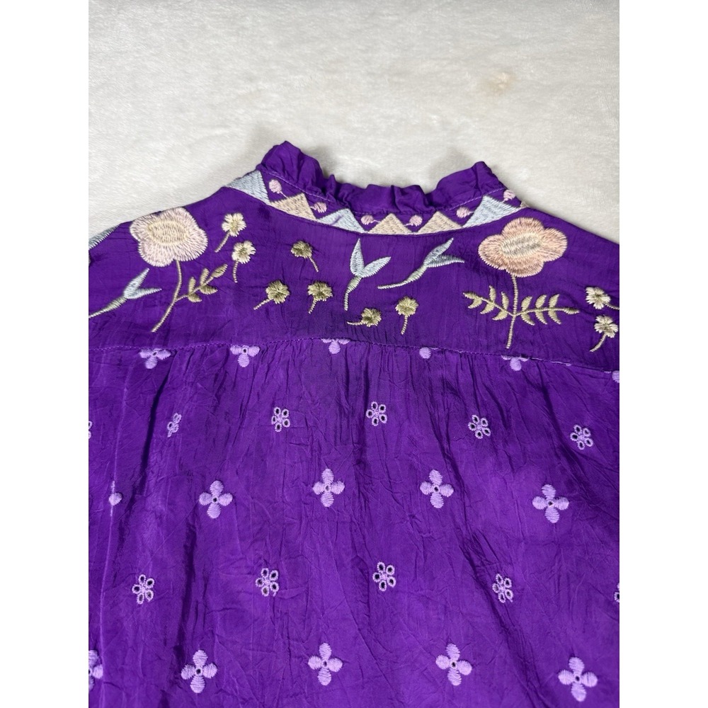 Johnny Was Brielle Blouse M Purple Floral Embroidered Rayon Boho Button Top - Picture 8 of 11
